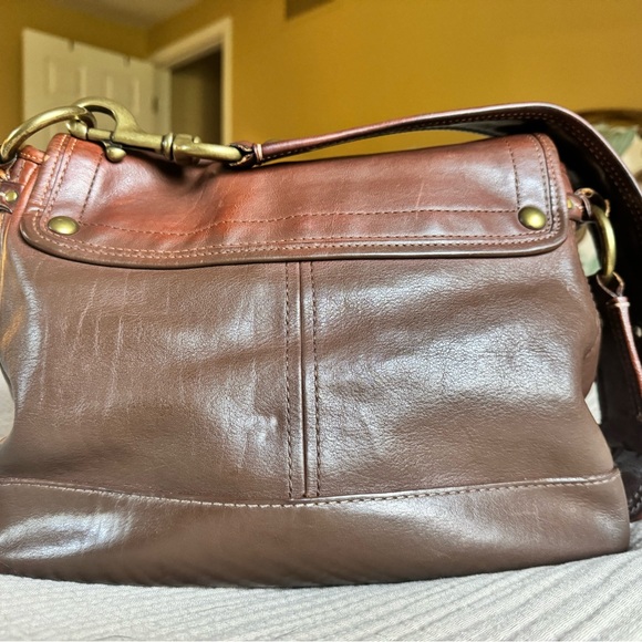 🍁Auth- COACH Legacy Ali Whiskey leather hobo🍁 - Picture 4 of 5
